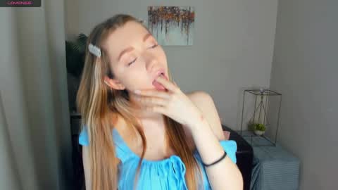 Snapshot of laviniahoutz chatting on 06.10.26 Jane online show from 06.10.26