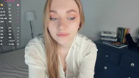 Snapshot of laviniahoutz chatting on 07.23.26 Jane online show from 07.23.26