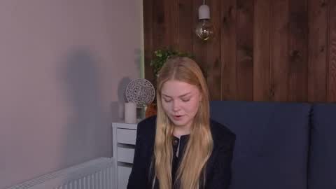Hi Im Leila online show from 05.17.26