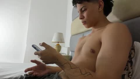 Snapshot of lax777_ chatting on 02.11.25 ZAmbrano online show from 02.11.25