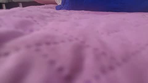 Lay Madison  online show from 02.04.25