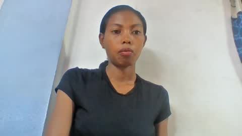 Snapshot of layah157855 chatting on 07.27.26 layah157855 online show from 07.27.26