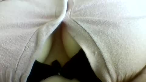 layannalea online show from 07.19.26