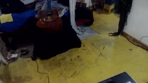 Snapshot of laye19 chatting on 09.16.25 Laye19 online show from 09.16.25