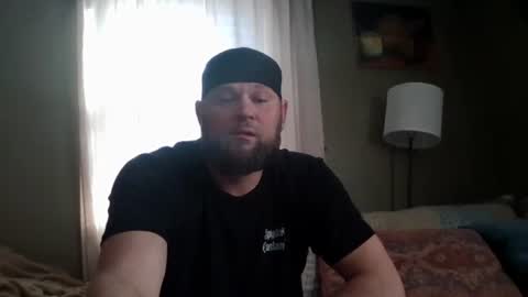 Snapshot of layinlow42 chatting on 02.01.25 layinlow42 online show from 02.01.25