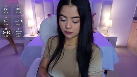 Layla Breezee online show from 04.08.26