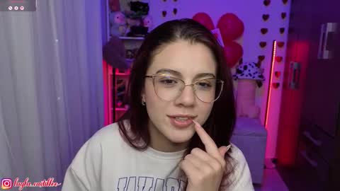 Layla online show from 02.23.26