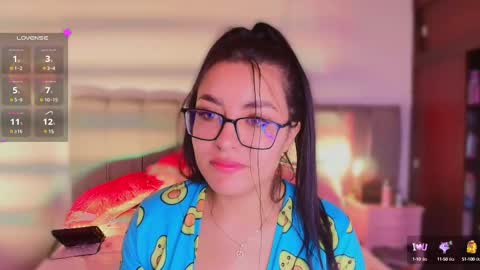 Snapshot of layla_nicols chatting on 03.08.25 Layla online show from 03.08.25