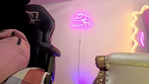 Snapshot of laylafoxy_tay chatting on 03.14.26 laylafoxy_tay online show from 03.14.26