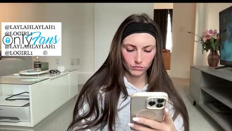 laylahlaylah1 online show from 02.19.26