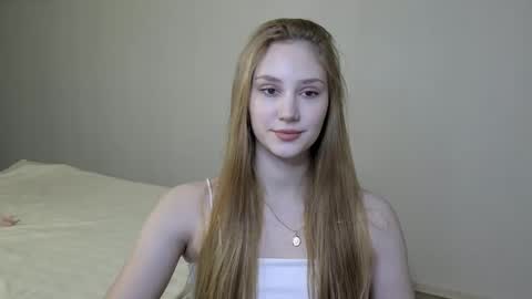 Snapshot of laylapretty001 chatting on 01.13.25 LaylaPretty001 online show from 01.13.25