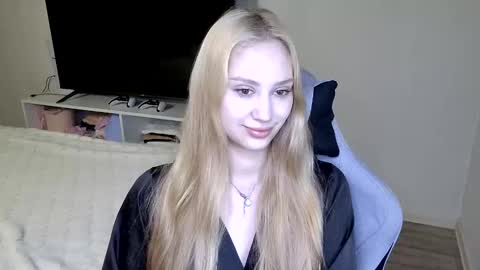 LaylaPretty001 online show from 06.06.26