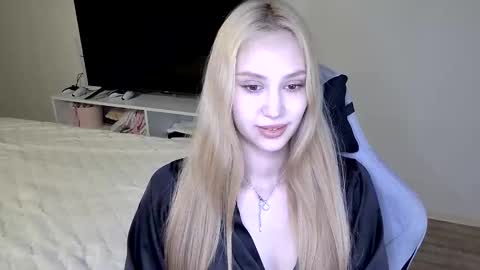 LaylaPretty001 online show from 06.08.26