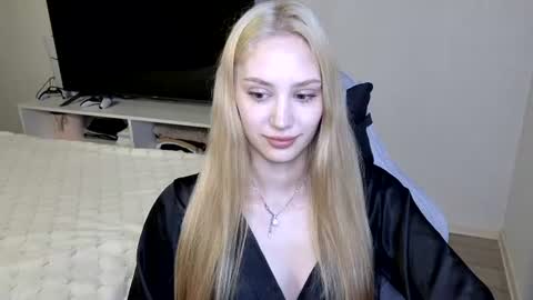 LaylaPretty001 online show from 06.24.26
