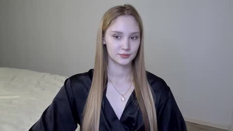 Laylla001 online show from 01.03.25