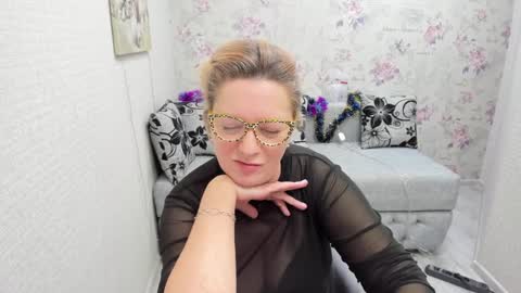 Lea online show from 01.11.25