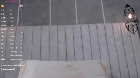    online show from 02.10.25