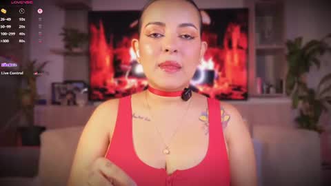 L E A   online show from 07.03.26