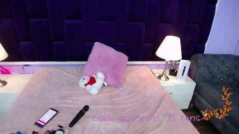 LeaMoreau online show from 03.01.25