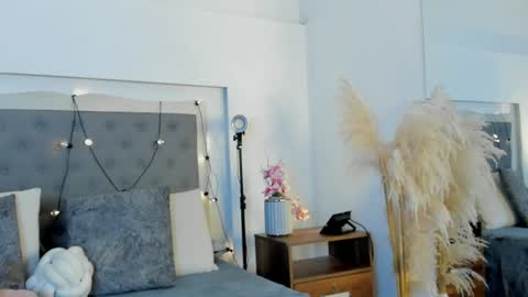 lea_walkerr online show from 04.08.26