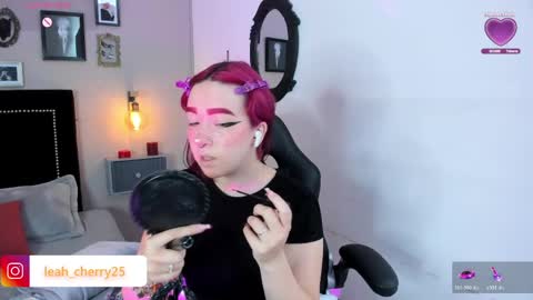 Leah online show from 05.08.26