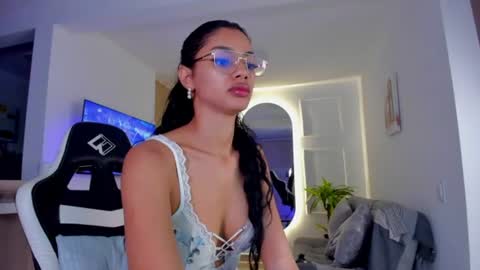 leah_cute3 online show from 08.03.26