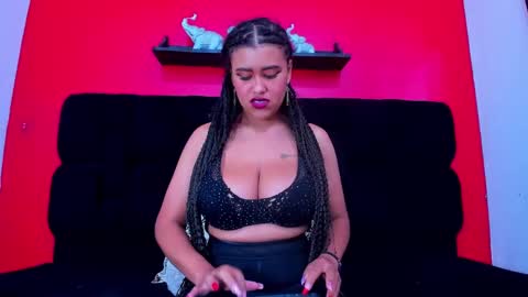 Leah online show from 01.06.25