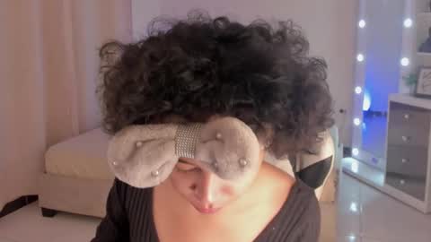 Snapshot of leahaltomm chatting on 02.16.25 leahaltomm online show from 02.16.25