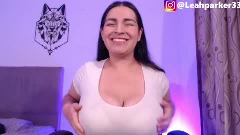 leahparker33 online show from 05.01.26