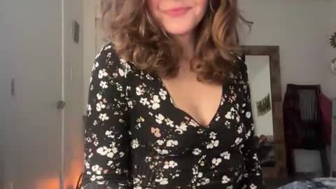 Snapshot of leahsparkles chatting on 02.03.26 Leah Sparkles online show from 02.03.26