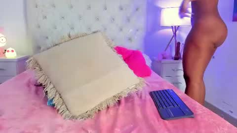 Snapshot of leana_lovings1 chatting on 07.22.26 Leana online show from 07.22.26