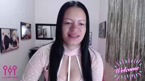 Leandra online show from 10.05.25