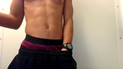 Snapshot of leanlance27 chatting on 10.26.25 leanlance27 online show from 10.26.25