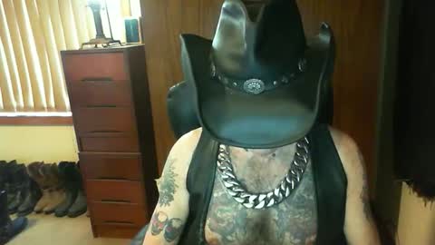 leathergreaser online show from 10.25.25