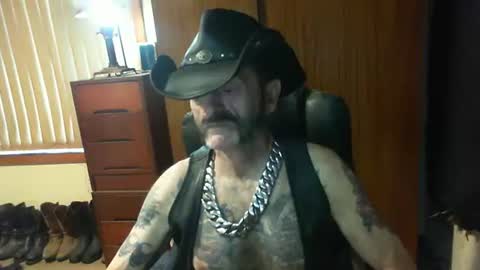 leathergreaser online show from 03.03.26