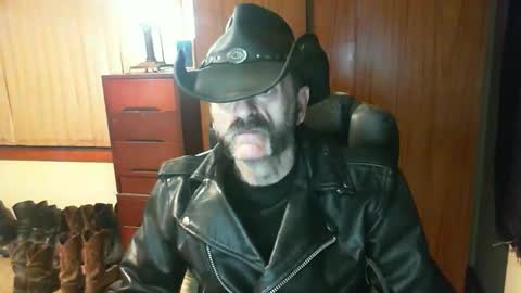 leathergreaser online show from 05.10.26