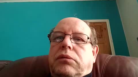 Snapshot of leatherpants68 chatting on 04.13.26 leatherpants68 online show from 04.13.26