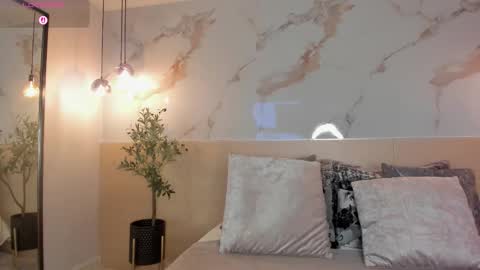    online show from 12.03.25