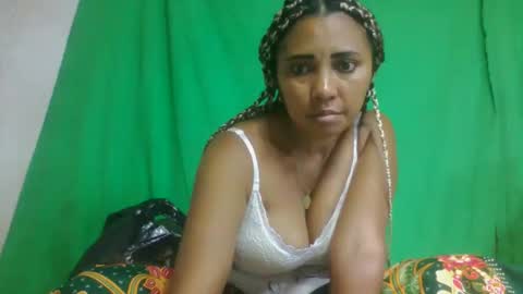 Snapshot of leatiana chatting on 02.14.26 leatiana online show from 02.14.26