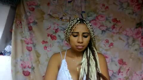 leatianaa online show from 05.25.26