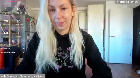 LeaVixx online show from 10.24.25