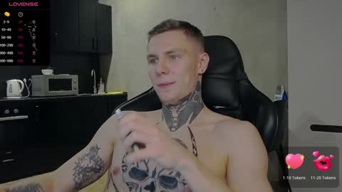 Snapshot of lechery_boy chatting on 12.15.24 Lechery boy online show from 12.15.24