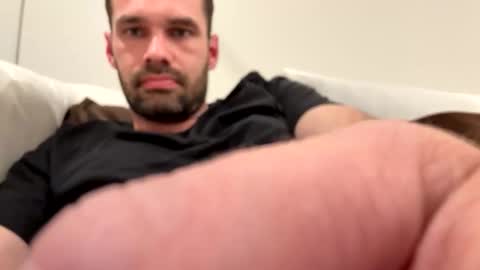 Snapshot of leexxx_69 chatting on 10.28.25 leexxx_69 online show from 10.28.25