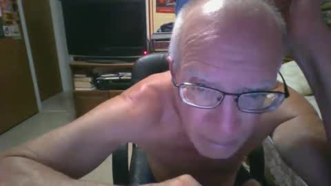 Snapshot of leezamm1132 chatting on 06.06.26 leezamm1132 online show from 06.06.26