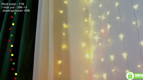 Snapshot of leia_bell chatting on 05.22.26 hey Im Leia and I love rock online show from 05.22.26