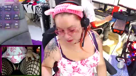 LeidyDi223 online show from 10.16.25