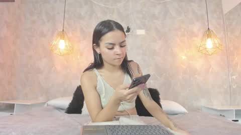 LEIGH ANGELS online show from 02.04.26