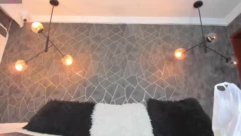 LEIGH ANGELS online show from 03.23.26