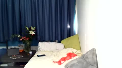 Snapshot of leila_cam18 chatting on 12.16.24 Leila online show from 12.16.24