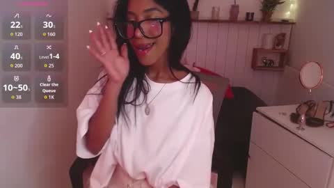 Snapshot of leilaebony_ chatting on 09.13.25 leilaebony_ online show from 09.13.25